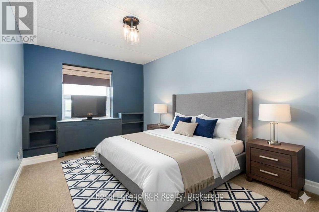 606 - 536 11th Avenue, Hanover, Ontario  N4N 2S4 - Photo 23 - X12283074