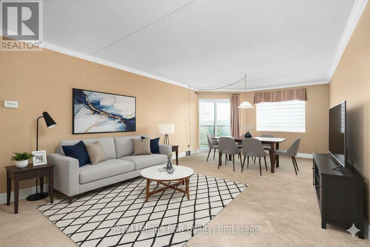 606 - 536 11th Avenue, Hanover, Ontario  N4N 2S4 - Photo 8 - X12283074