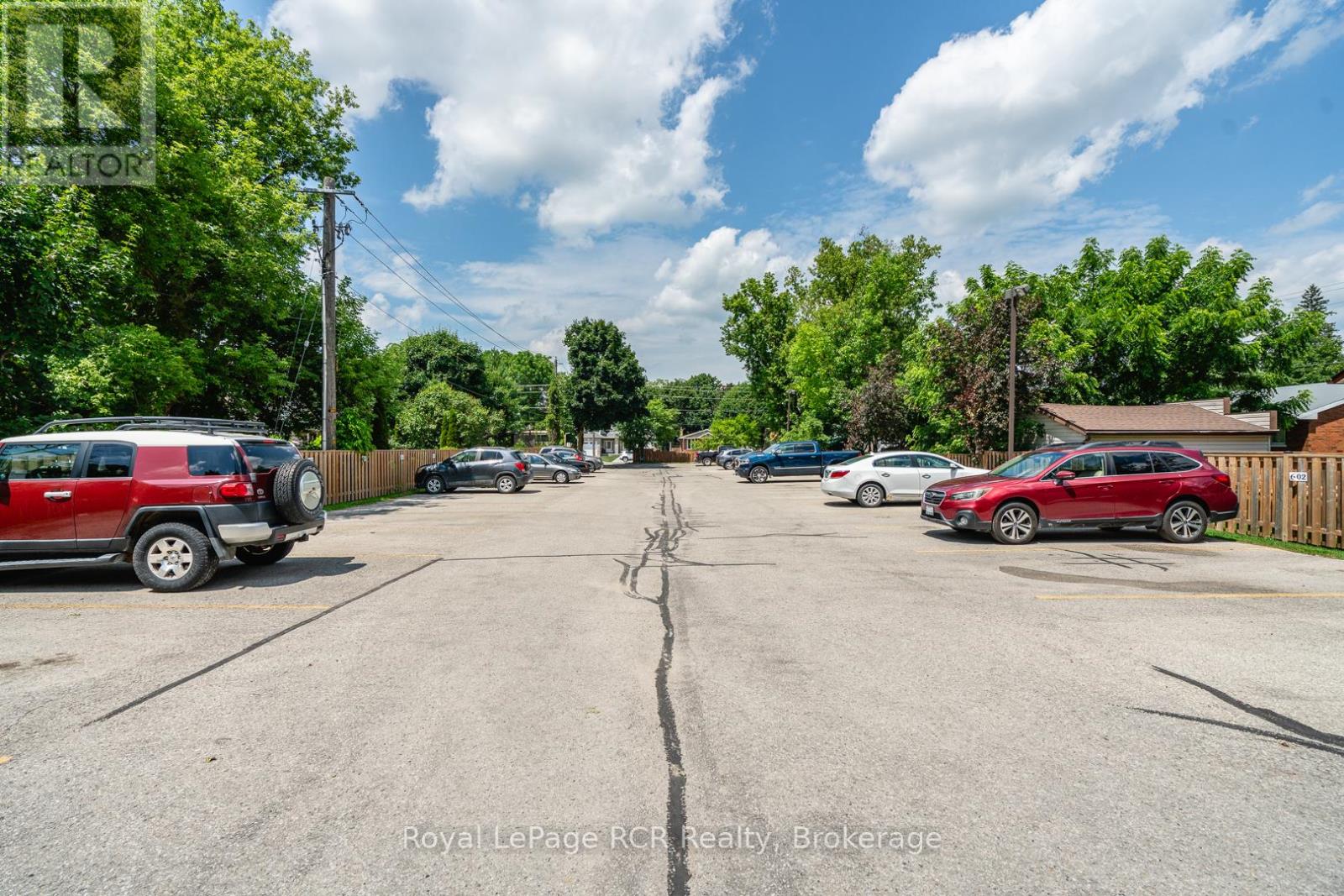 606 - 536 11th Avenue, Hanover, Ontario  N4N 2S4 - Photo 31 - X12283074