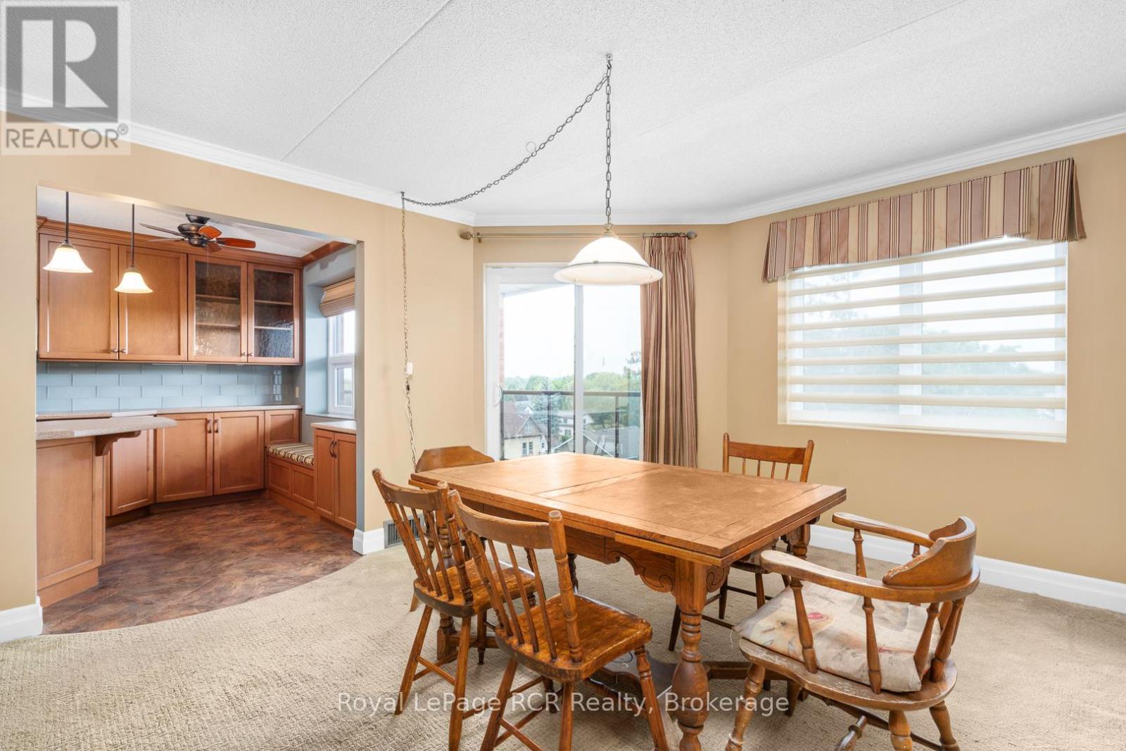 606 - 536 11th Avenue, Hanover, Ontario  N4N 2S4 - Photo 9 - X12283074