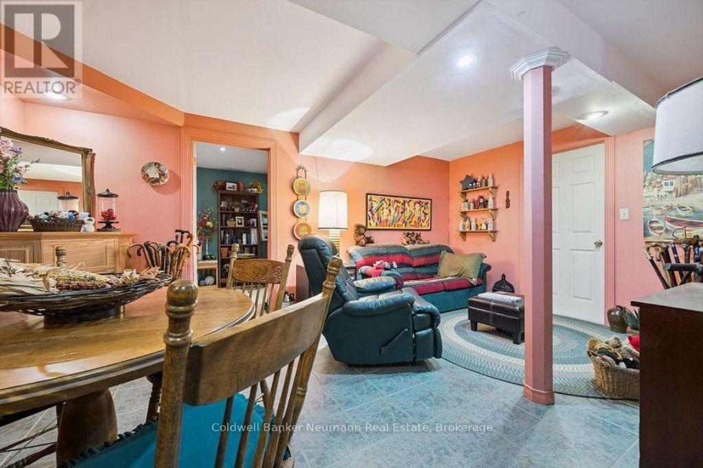 13 Pressed Brick Drive, Brampton, Ontario  L6V 4K8 - Photo 23 - W12573056