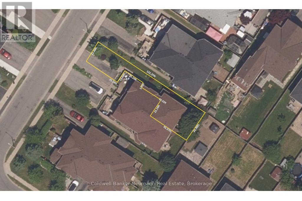 13 Pressed Brick Drive, Brampton, Ontario  L6V 4K8 - Photo 35 - W12573056