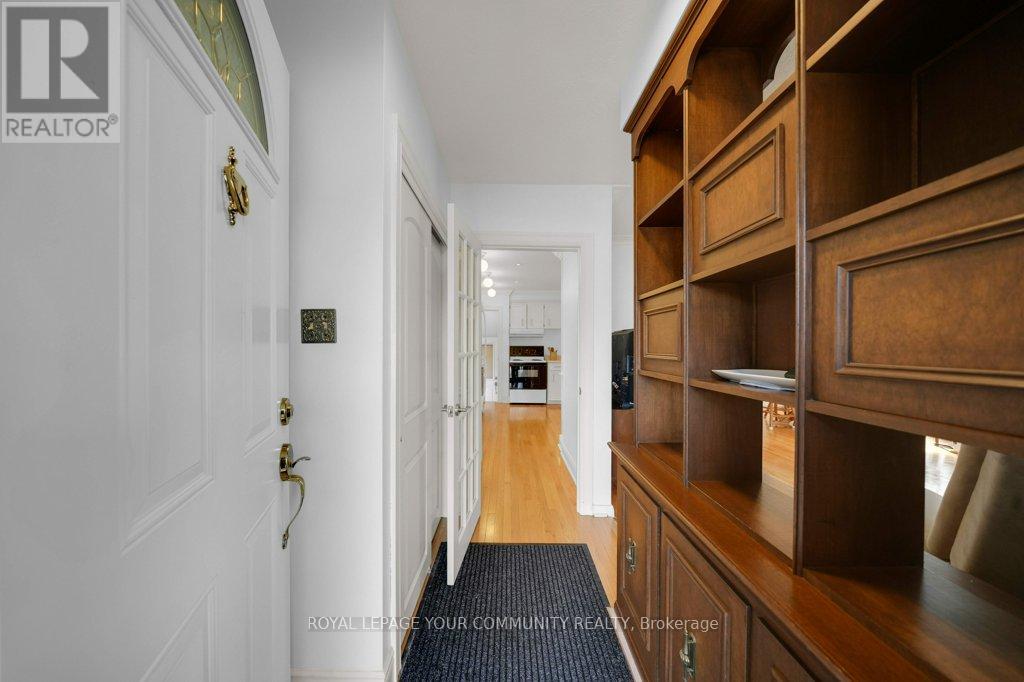 81 Clark Avenue, Markham, Ontario  L3T 1S7 - Photo 5 - N12575118