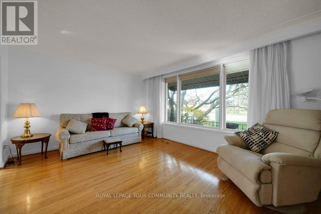 81 Clark Avenue, Markham, Ontario  L3T 1S7 - Photo 8 - N12575118