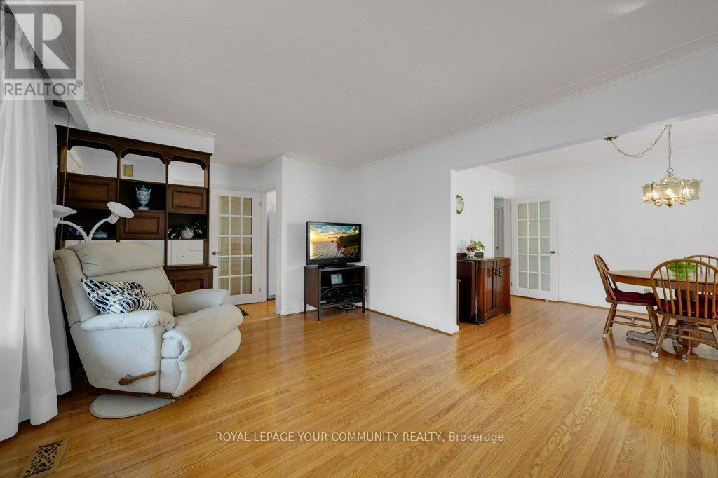 81 Clark Avenue, Markham, Ontario  L3T 1S7 - Photo 9 - N12575118