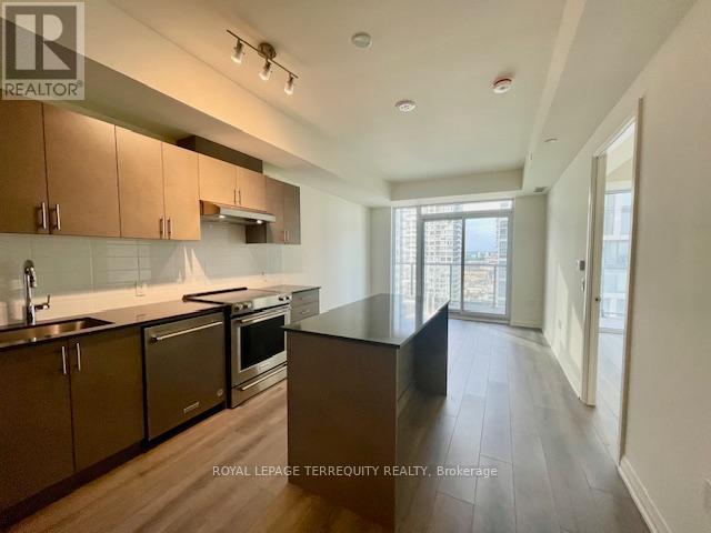 1918 - 8960 Jane Street, Vaughan, Ontario  L4K 2M9 - Photo 12 - N12575162