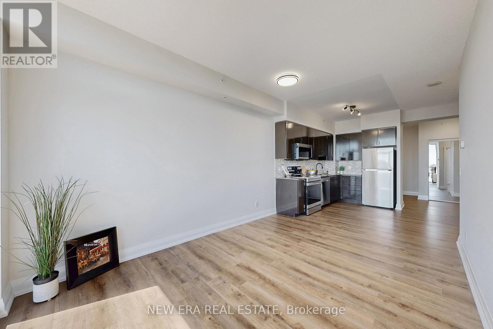 1206 - 75 North Park Road, Vaughan, Ontario  L4J 0H8 - Photo 15 - N12575186