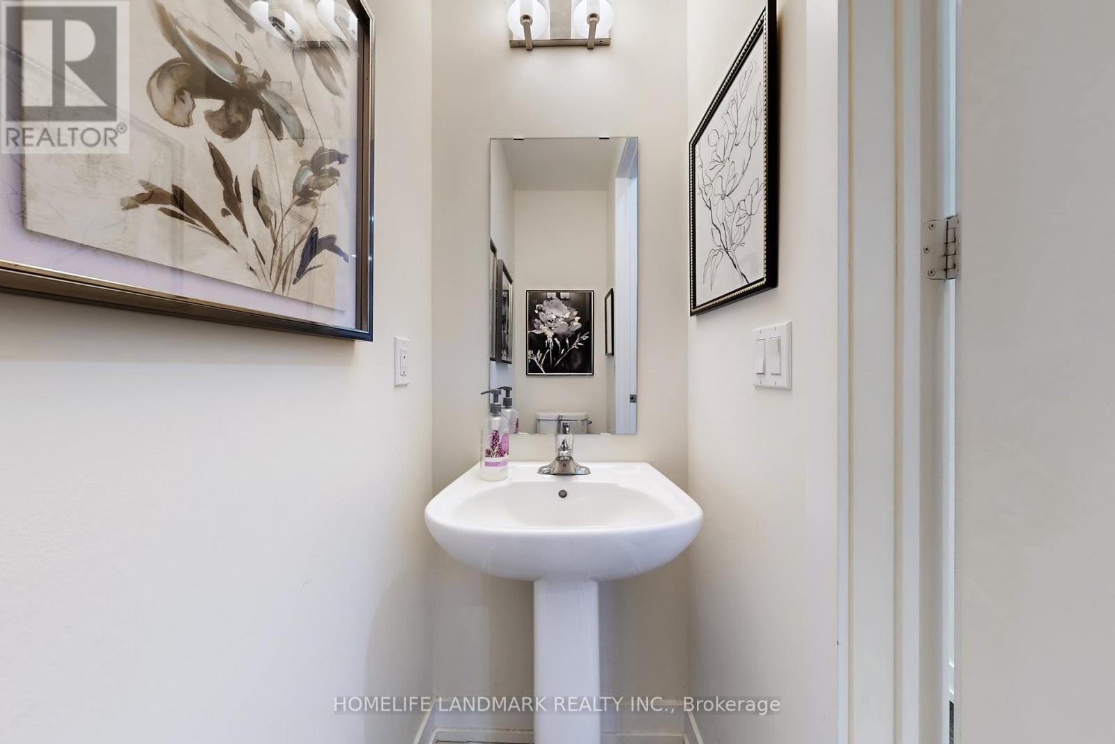 5 Ingersoll Lane, Richmond Hill, Ontario  L4E 1G9 - Photo 20 - N12575194