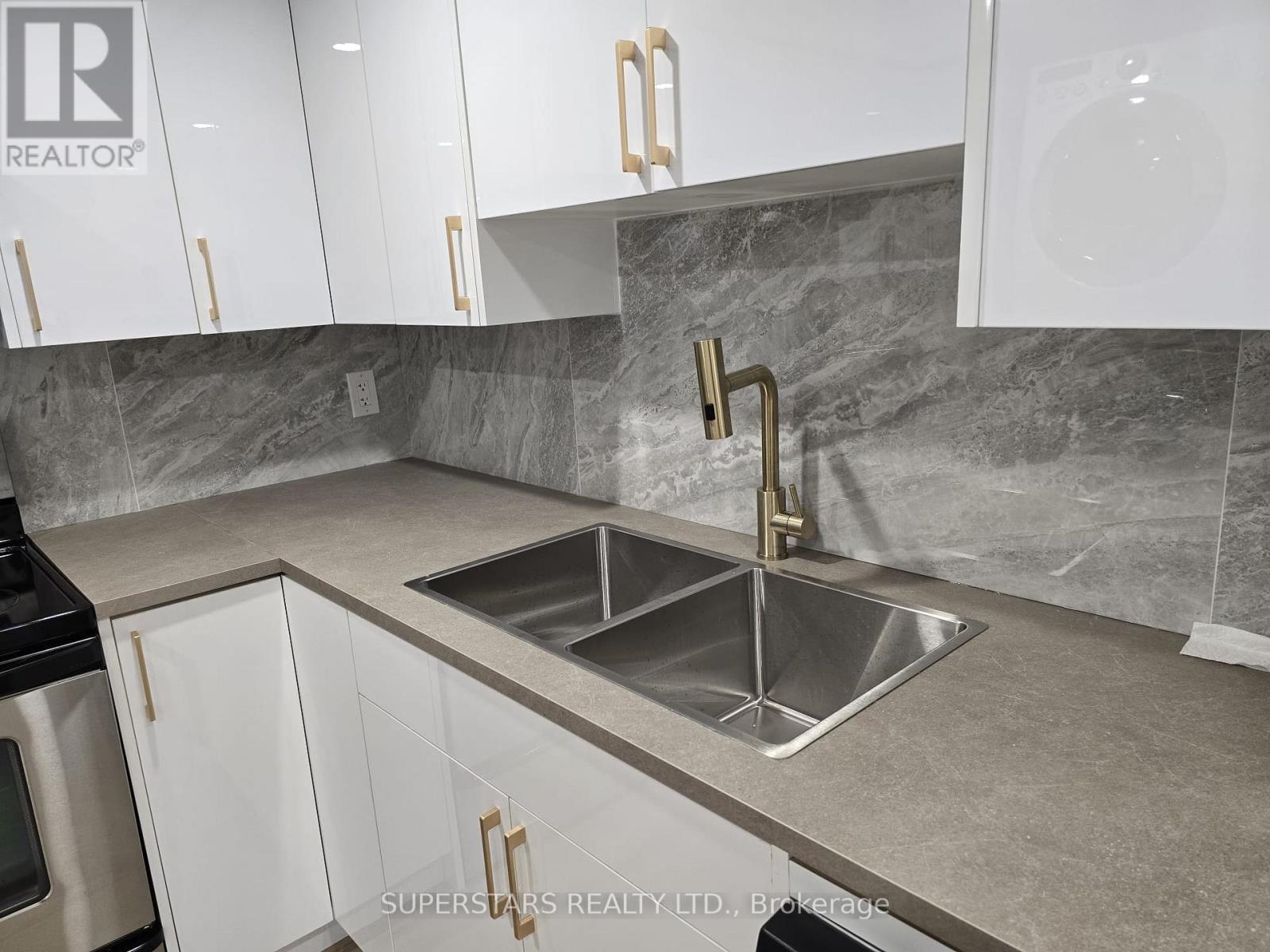 Basement - 44 Child Drive, Aurora, Ontario  L4G 1Y5 - Photo 5 - N12575200