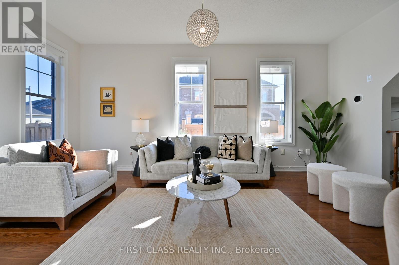 12 Princess Diana Drive, Markham, Ontario  L6C 0G7 - Photo 6 - N12575212