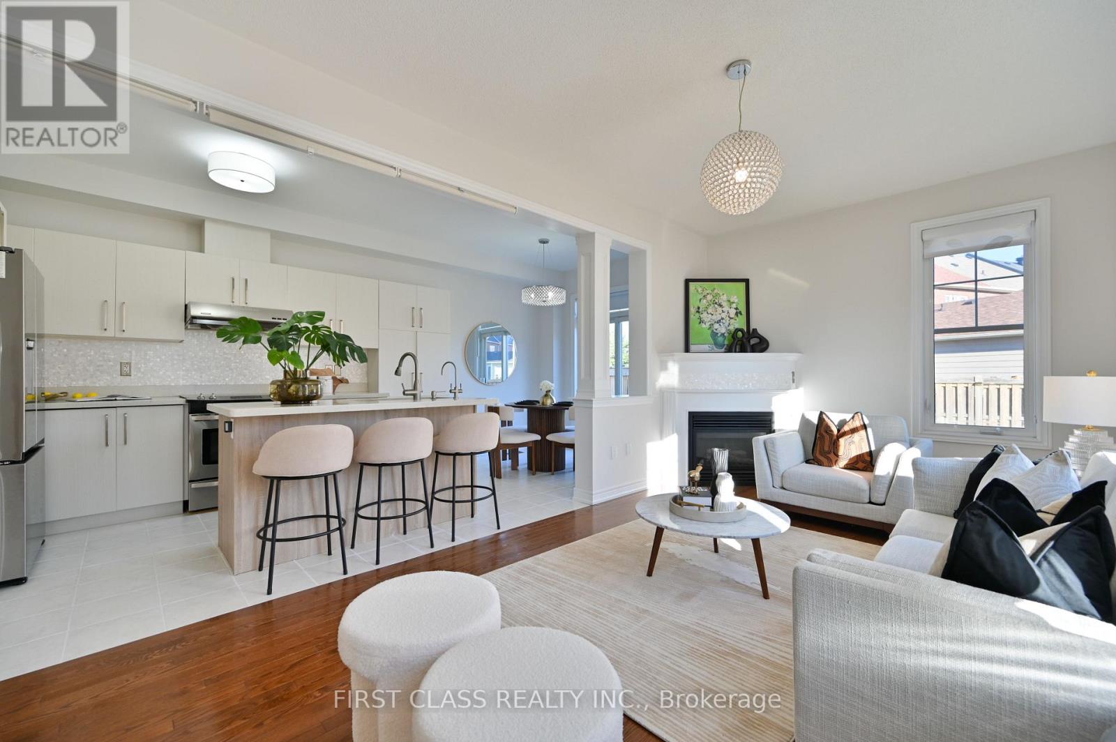 12 Princess Diana Drive, Markham, Ontario  L6C 0G7 - Photo 7 - N12575212