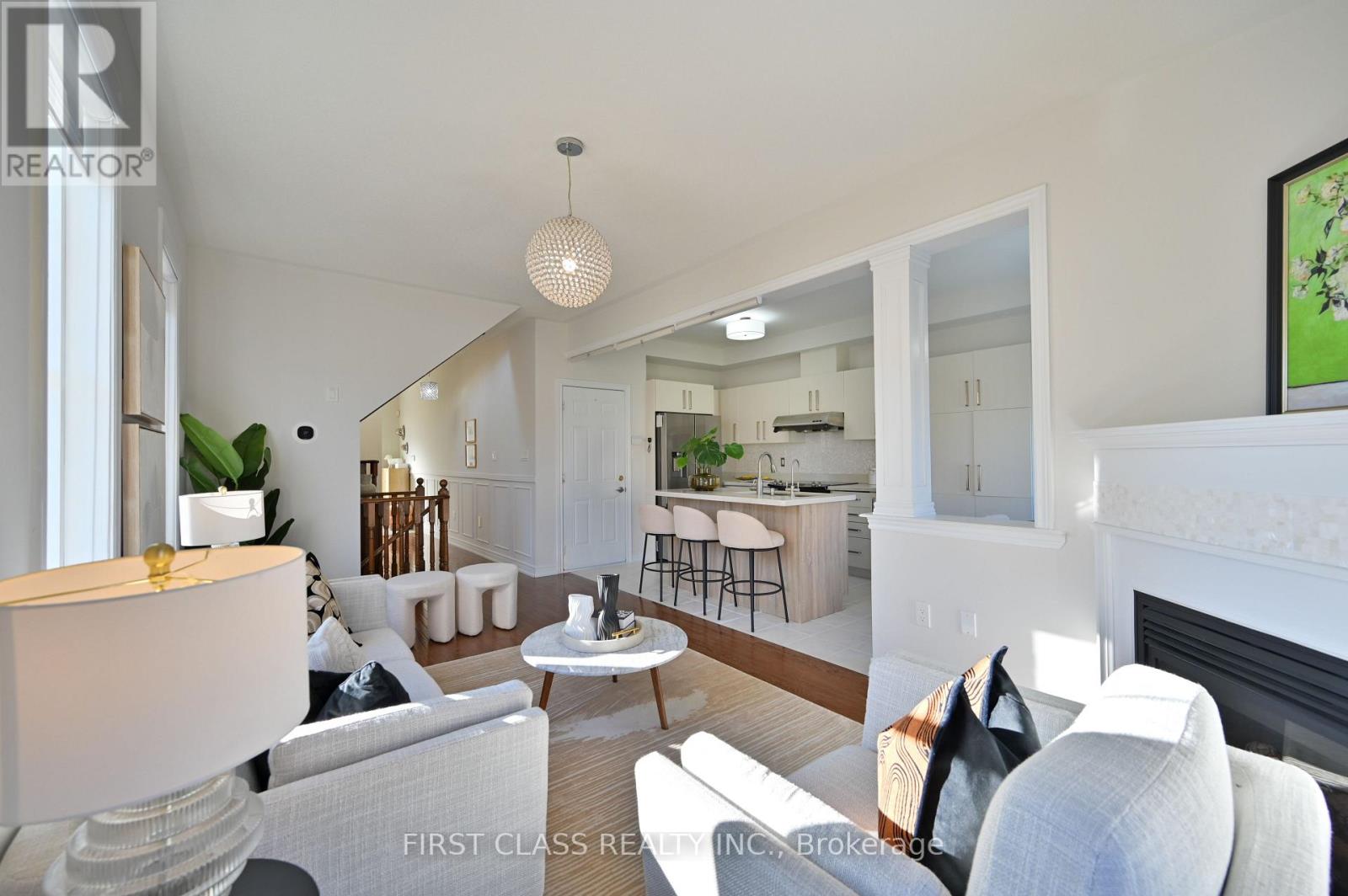 12 Princess Diana Drive, Markham, Ontario  L6C 0G7 - Photo 8 - N12575212