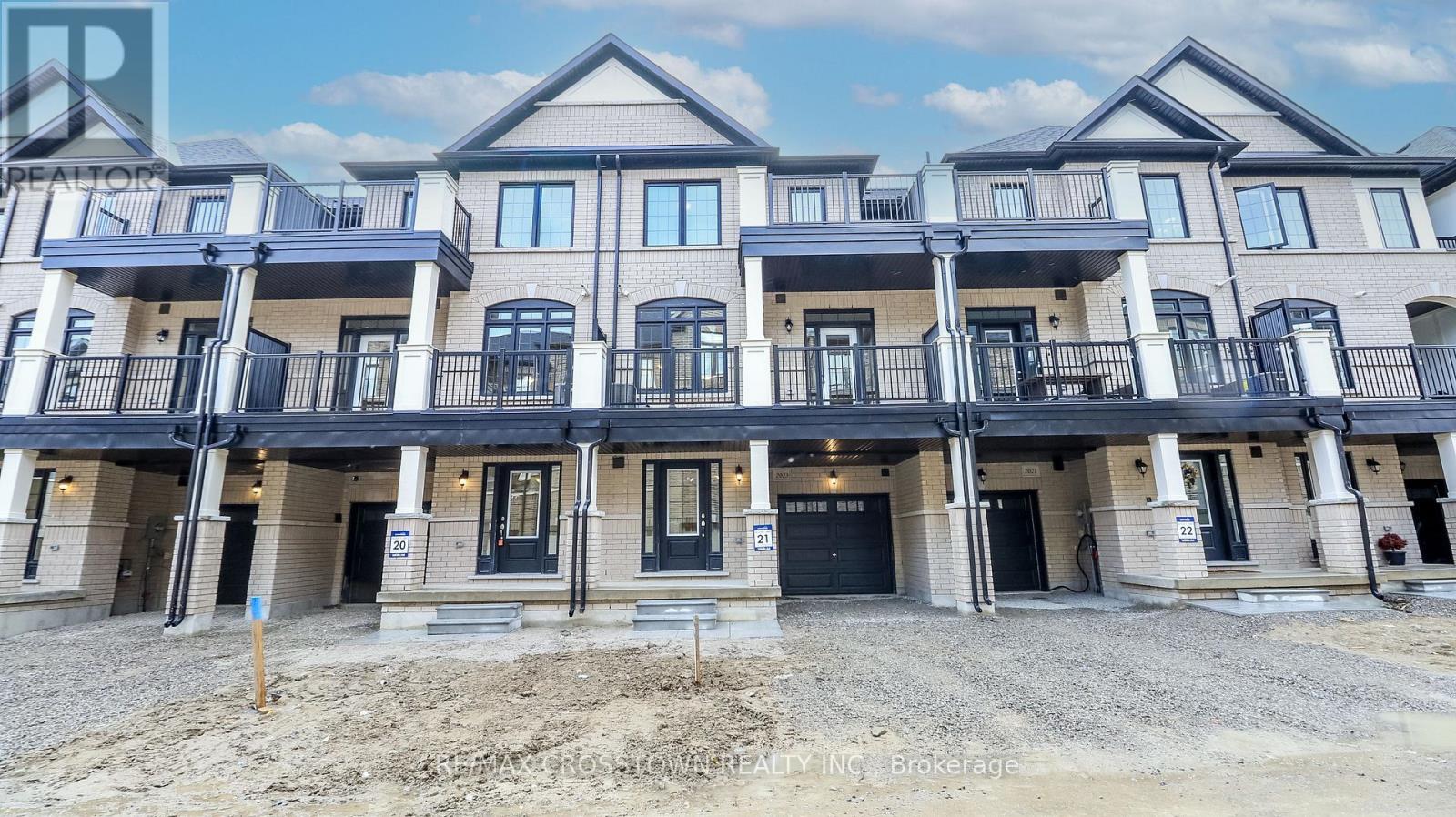 UNIT 21 - 2023 MATTEER COURT, Innisfil, Ontario