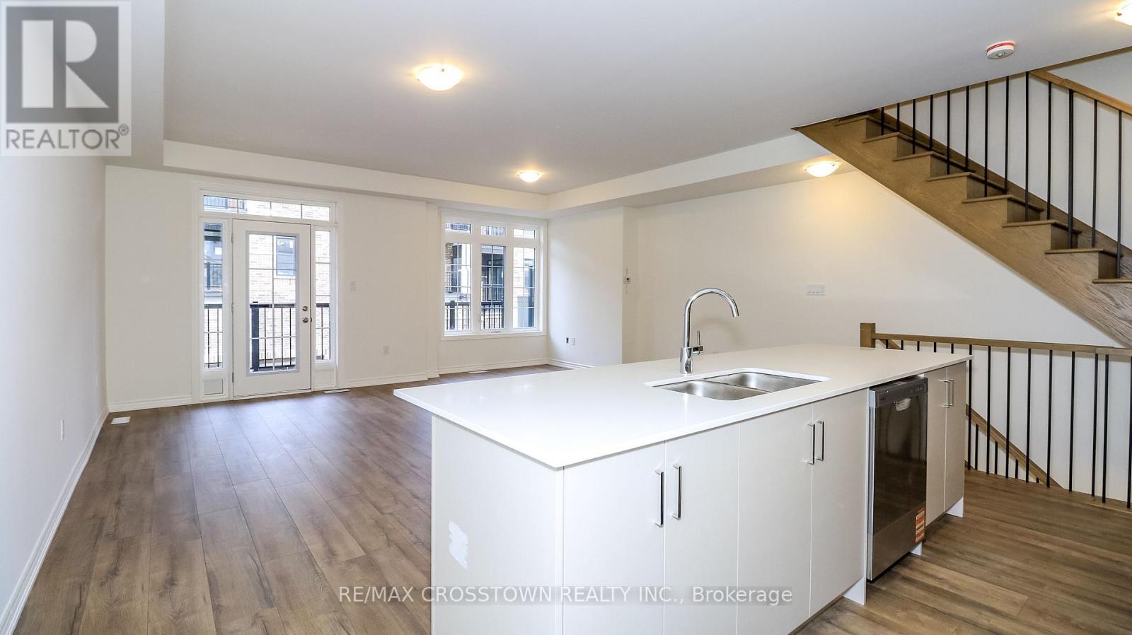 Unit 21 - 2023 Matteer Court, Innisfil, Ontario  L9S 4T9 - Photo 12 - N12575224