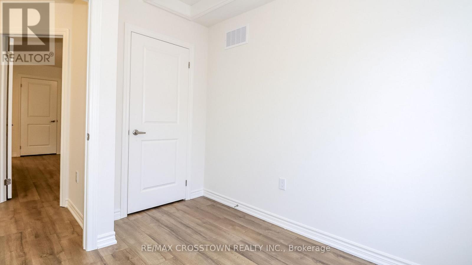 Unit 21 - 2023 Matteer Court, Innisfil, Ontario  L9S 4T9 - Photo 27 - N12575224