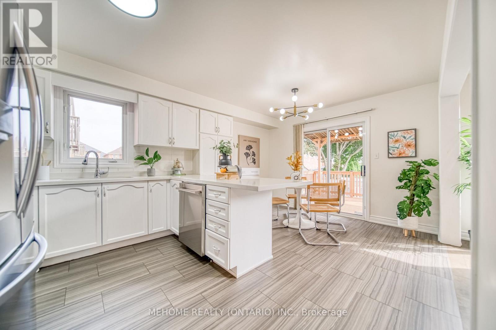 55 D'amato Crescent, Vaughan, Ontario  L6A 3E6 - Photo 14 - N12575228