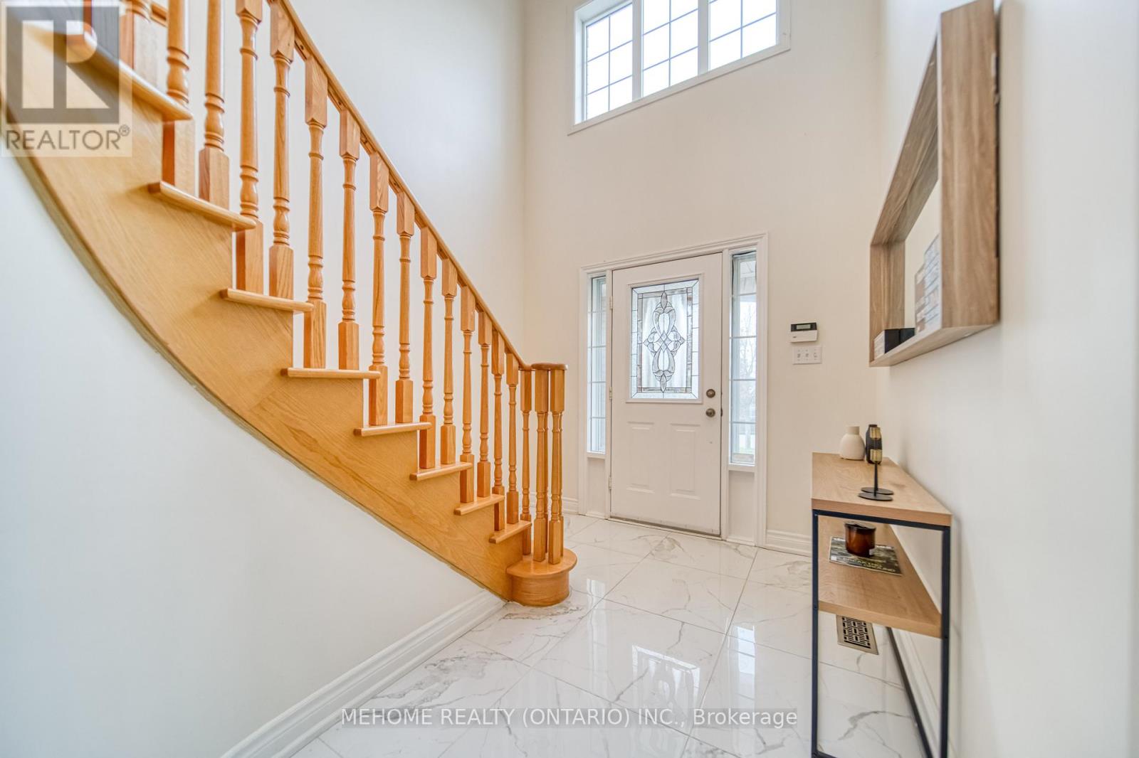 55 D'amato Crescent, Vaughan, Ontario  L6A 3E6 - Photo 3 - N12575228