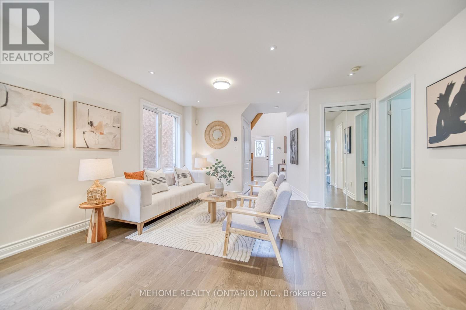 55 D'amato Crescent, Vaughan, Ontario  L6A 3E6 - Photo 7 - N12575228