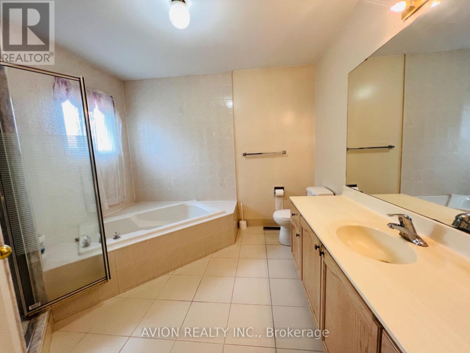 Masterbedroom - 15 Cantertrot Court, Vaughan, Ontario  L4J 7X7 - Photo 2 - N12575258