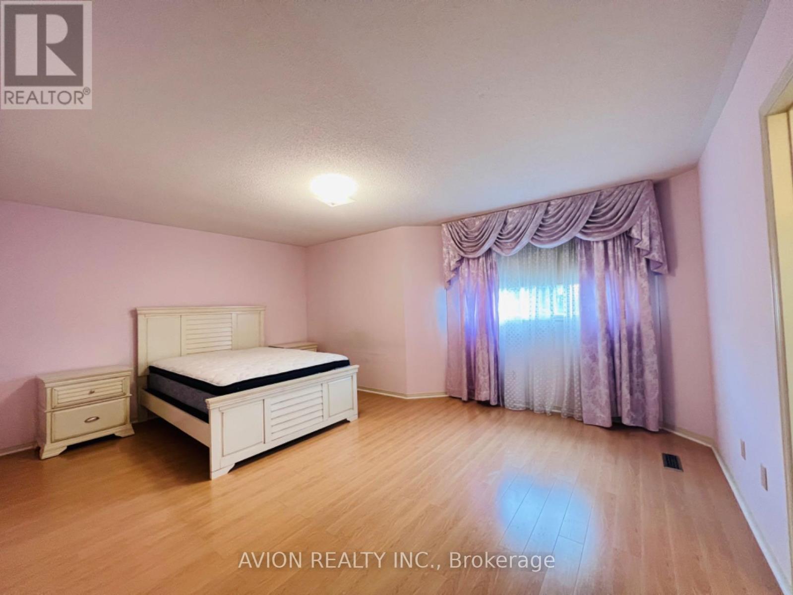 Masterbedroom - 15 Cantertrot Court, Vaughan, Ontario  L4J 7X7 - Photo 3 - N12575258