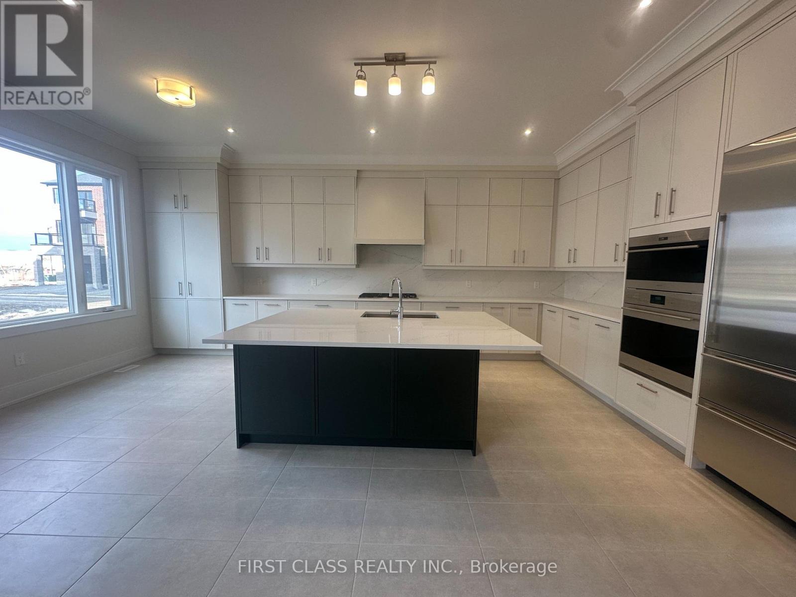 8 Balance Crescent, Markham, Ontario  L6C 3R4 - Photo 2 - N12575260