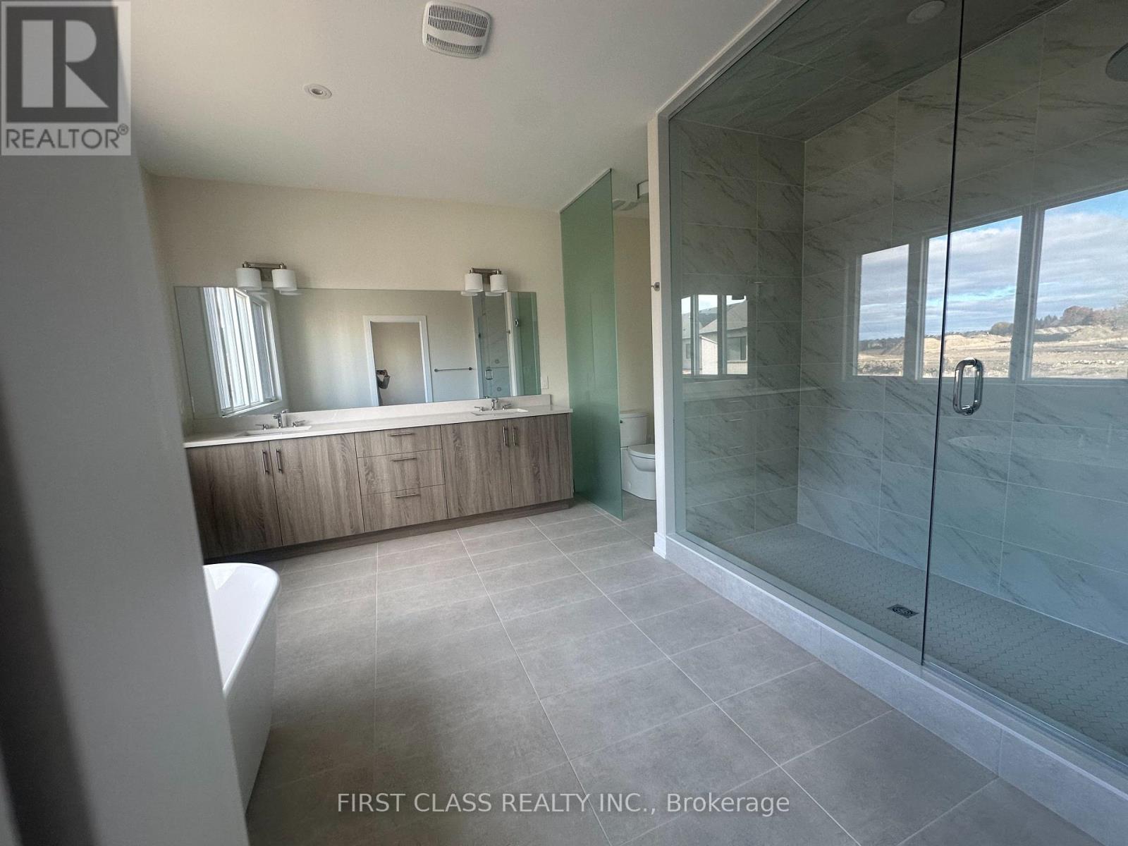 8 Balance Crescent, Markham, Ontario  L6C 3R4 - Photo 20 - N12575260