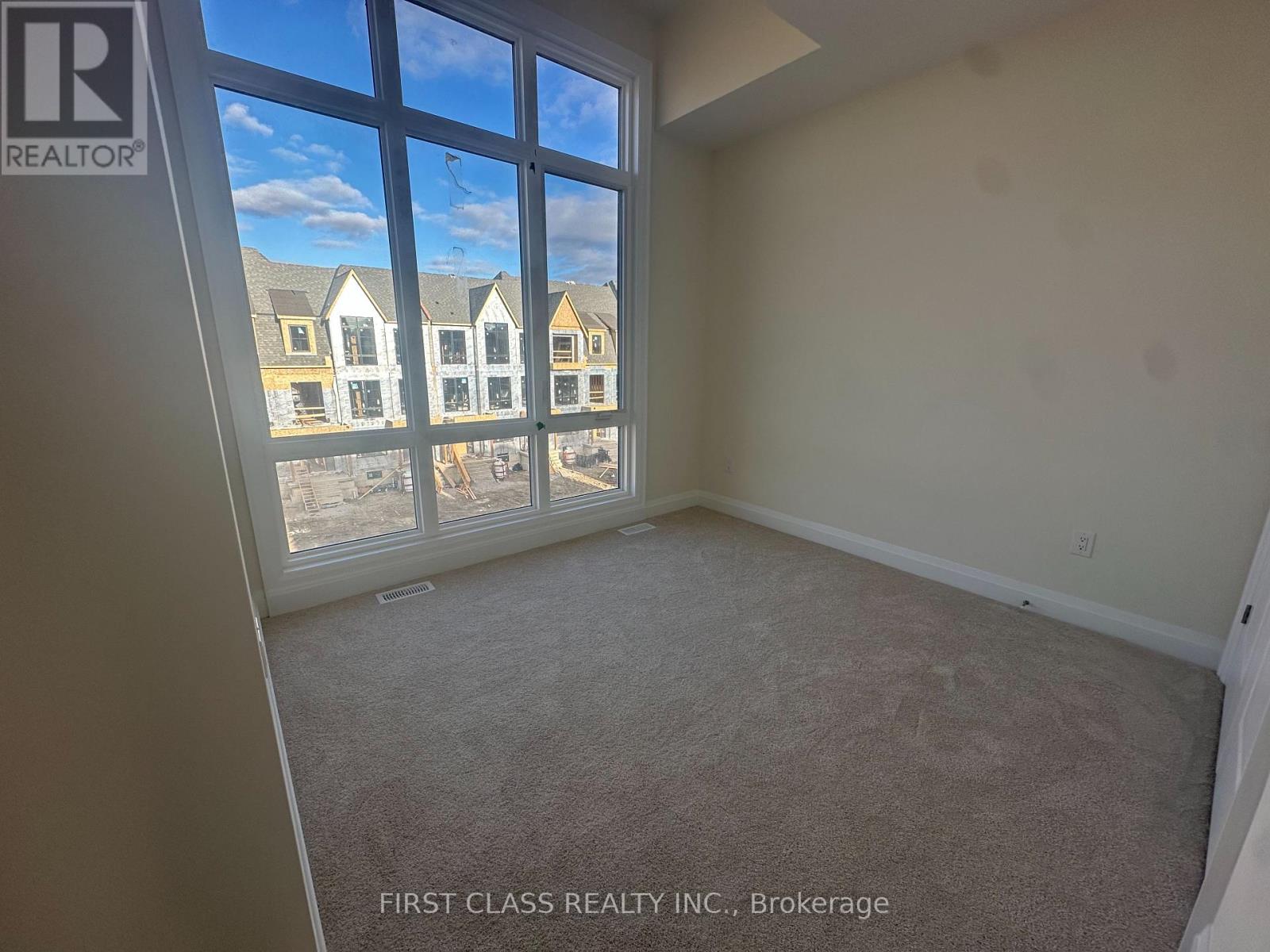 410 York Downs Boulevard, Markham, Ontario  L6C 3R4 - Photo 13 - N12575282