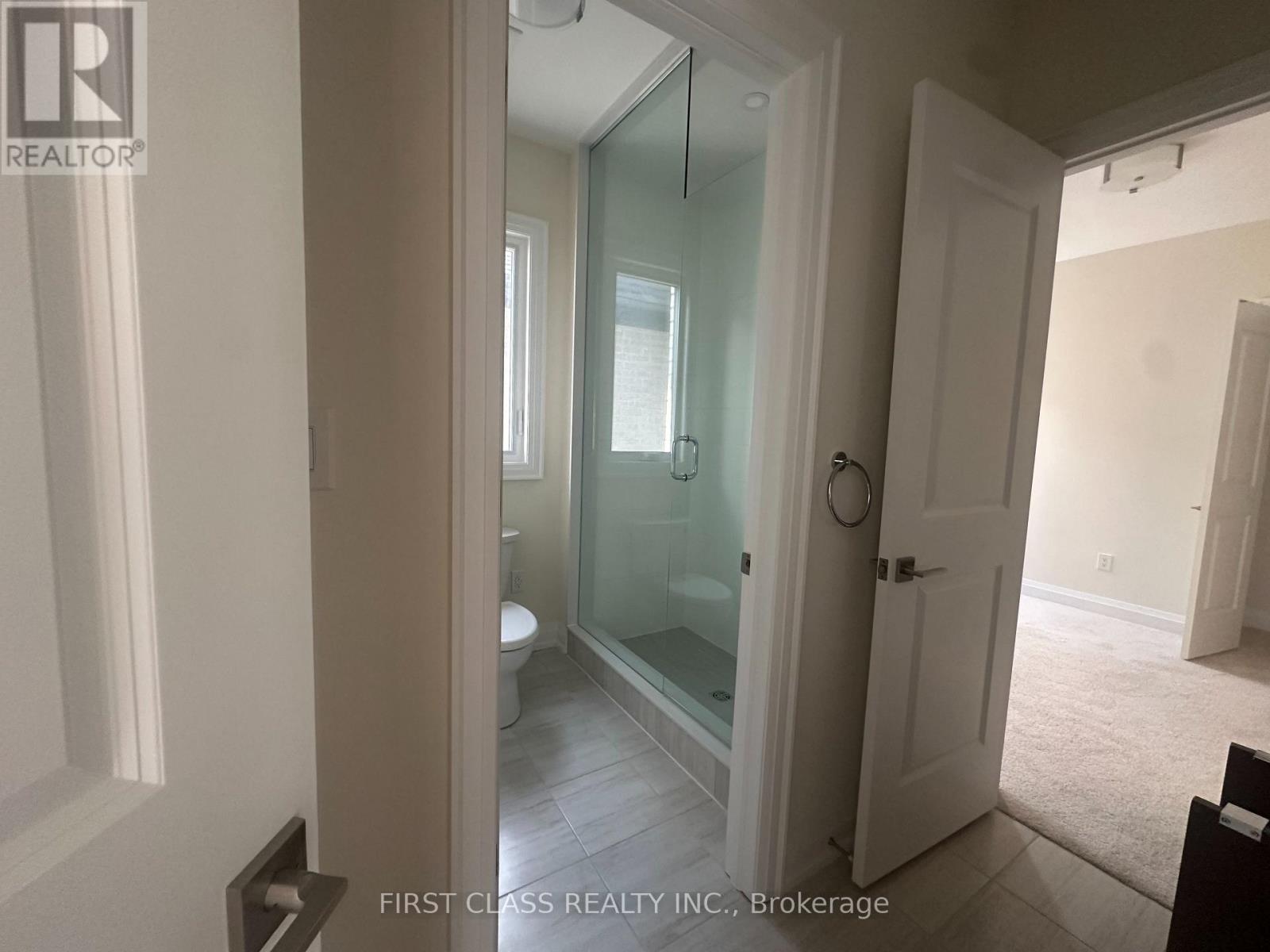 410 York Downs Boulevard, Markham, Ontario  L6C 3R4 - Photo 14 - N12575282