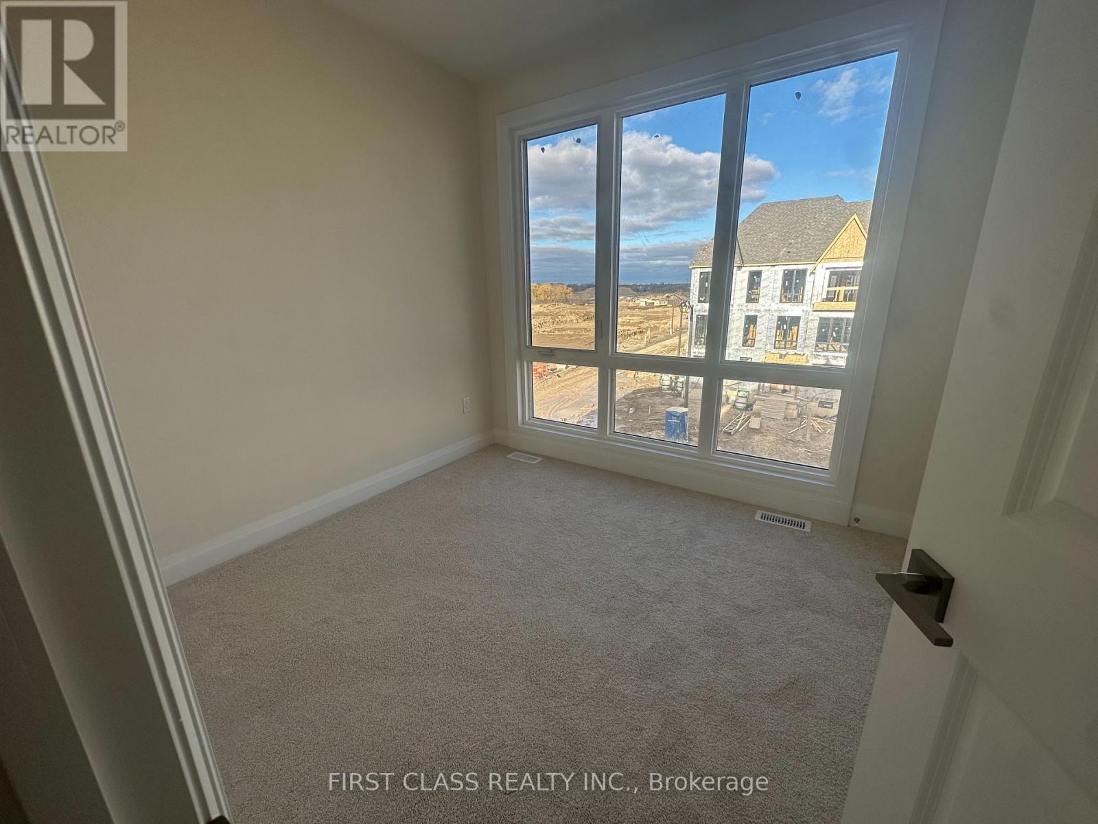 410 York Downs Boulevard, Markham, Ontario  L6C 3R4 - Photo 16 - N12575282