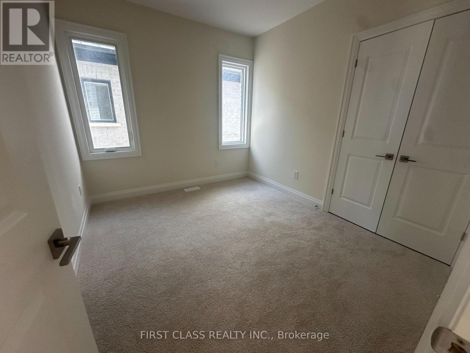 410 York Downs Boulevard, Markham, Ontario  L6C 3R4 - Photo 18 - N12575282