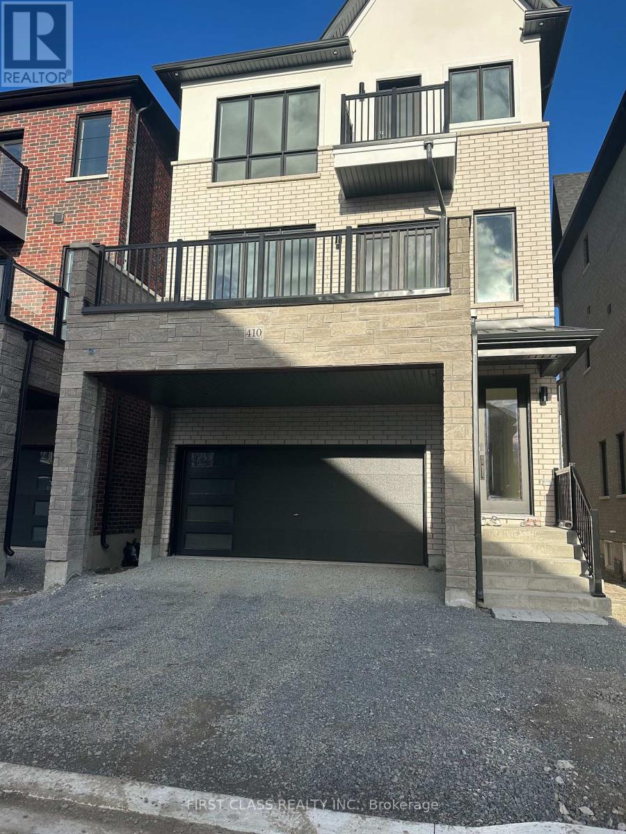 410 York Downs Boulevard, Markham, Ontario  L6C 3R4 - Photo 2 - N12575282