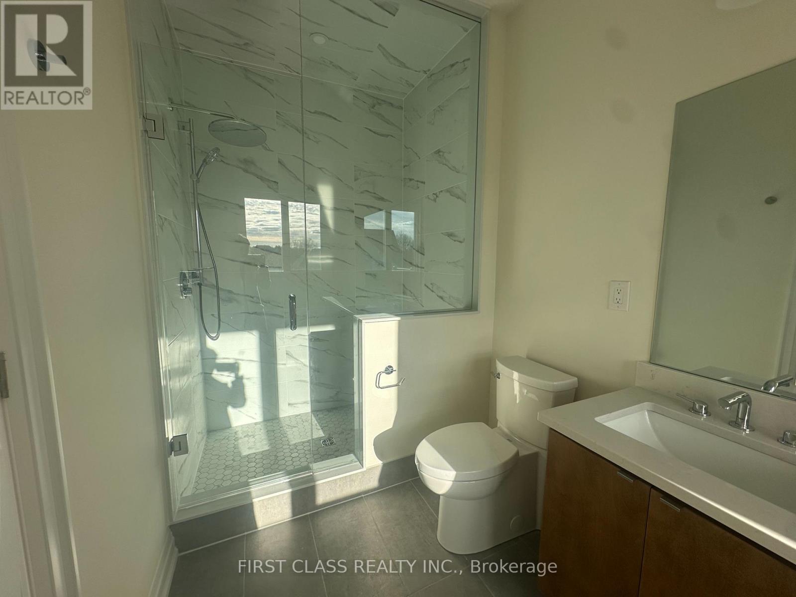 410 York Downs Boulevard, Markham, Ontario  L6C 3R4 - Photo 21 - N12575282