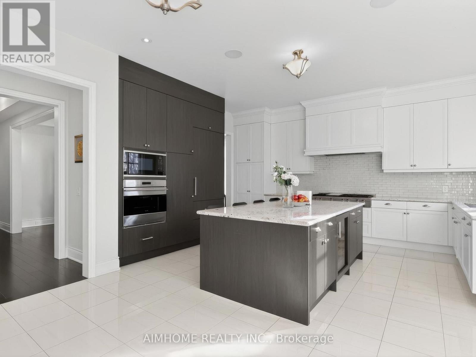 80 Annsleywood Court, Vaughan, Ontario  L4H 4G6 - Photo 12 - N12575284