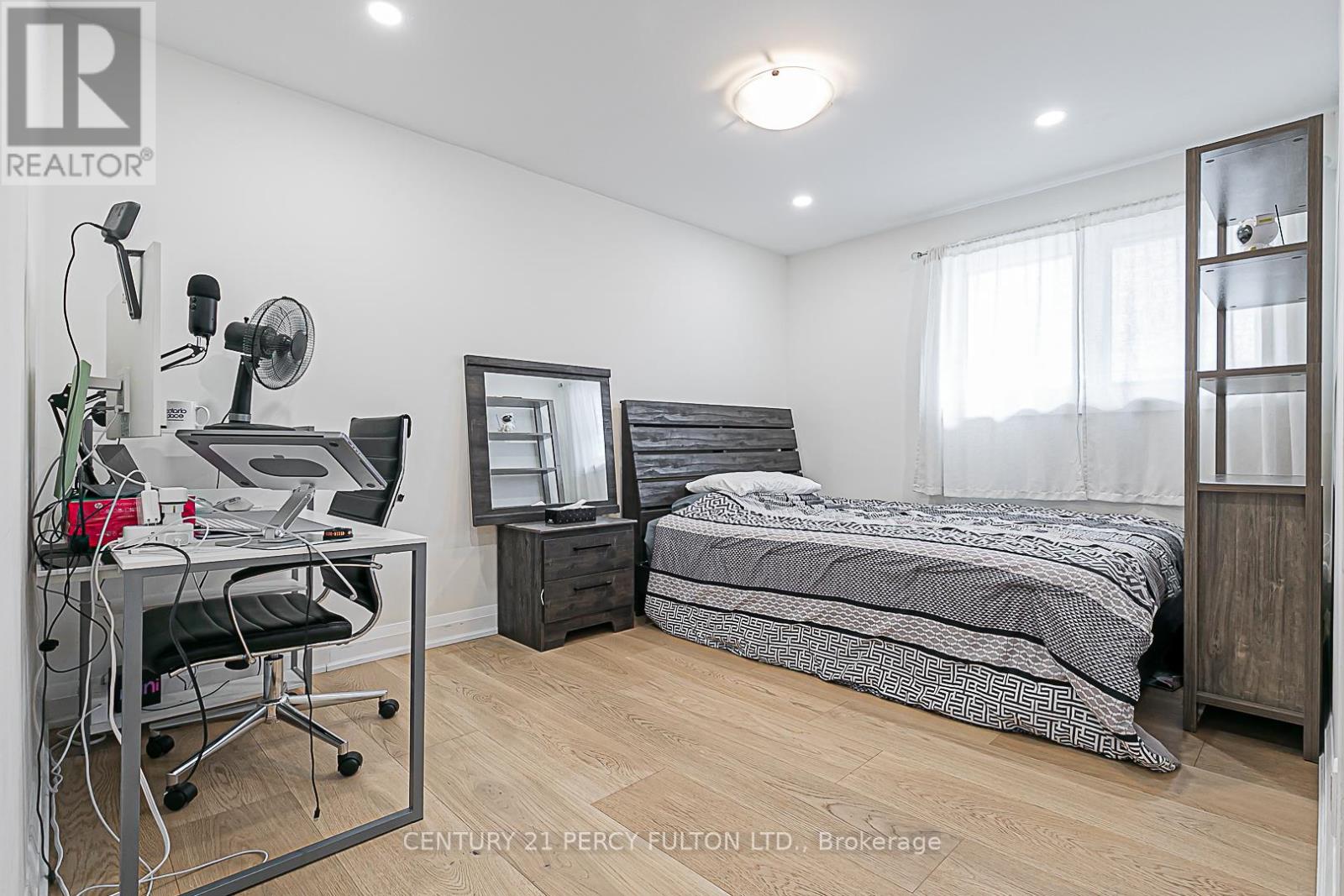 168 Ruggles Avenue, Richmond Hill, Ontario  L4C 1Y4 - Photo 18 - N12575314