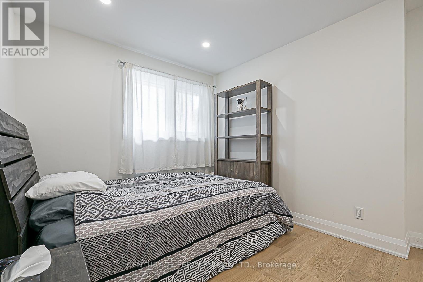 168 Ruggles Avenue, Richmond Hill, Ontario  L4C 1Y4 - Photo 20 - N12575314