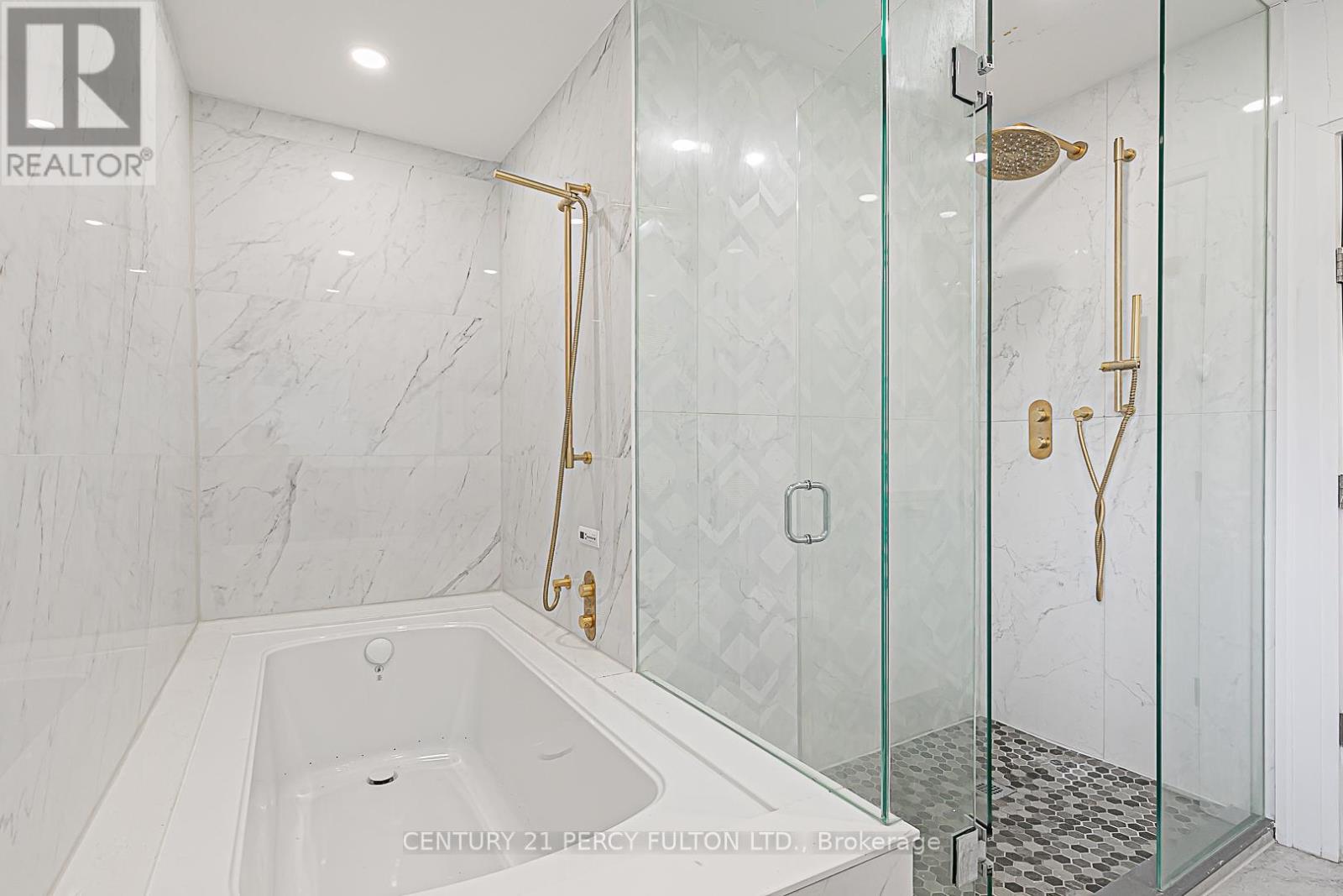 168 Ruggles Avenue, Richmond Hill, Ontario  L4C 1Y4 - Photo 25 - N12575314