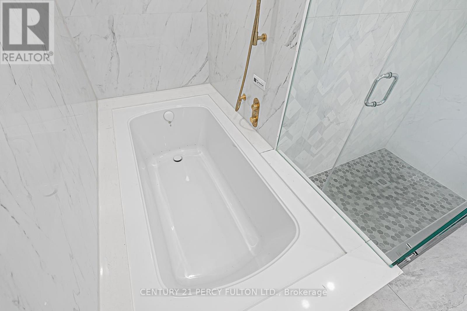 168 Ruggles Avenue, Richmond Hill, Ontario  L4C 1Y4 - Photo 27 - N12575314