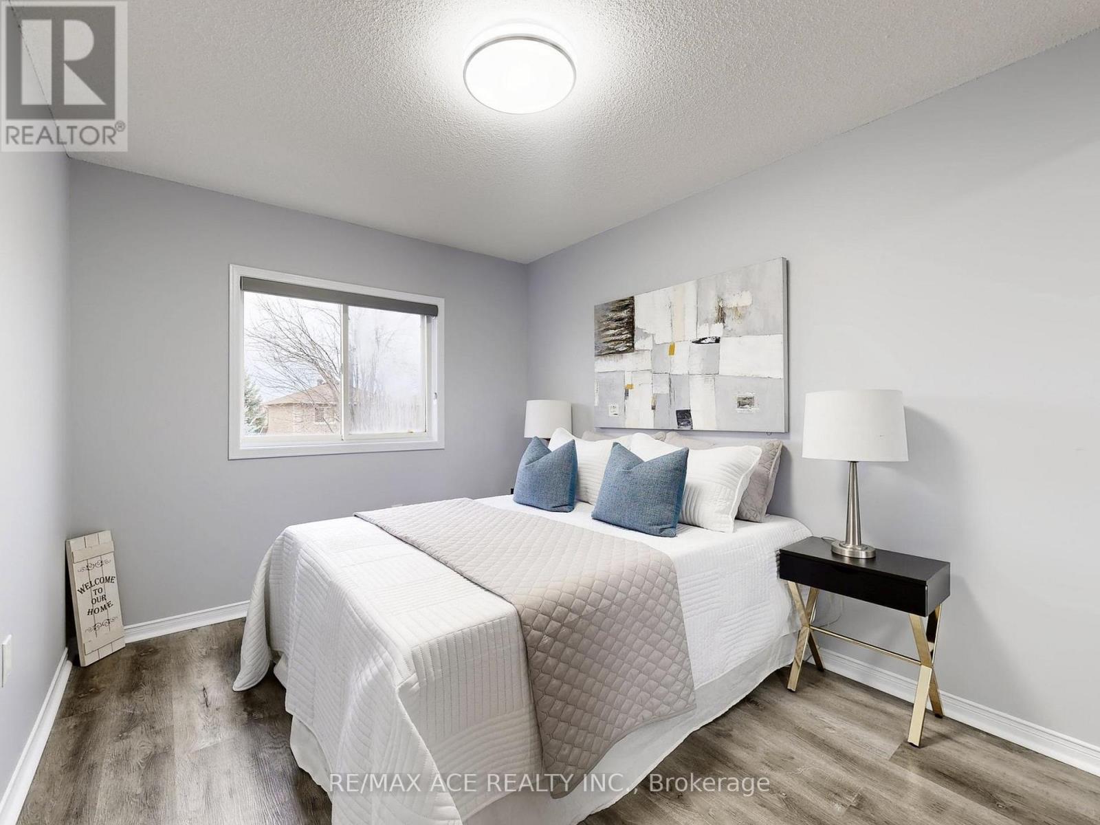 6 Aconley Court, Barrie, Ontario  L4M 7B3 - Photo 23 - S12575124