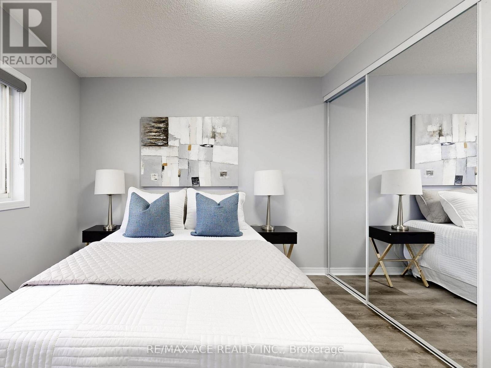 6 Aconley Court, Barrie, Ontario  L4M 7B3 - Photo 25 - S12575124