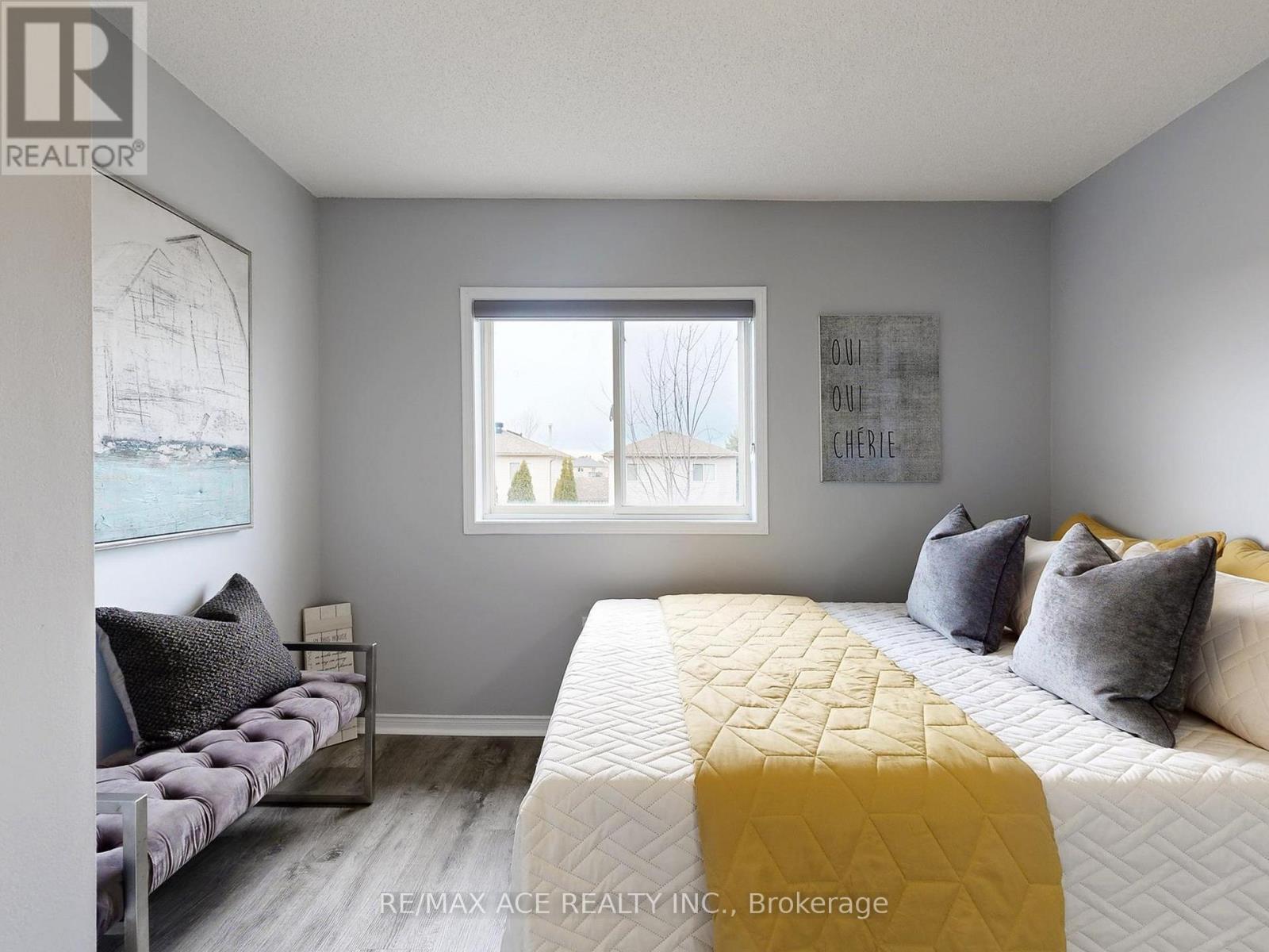 6 Aconley Court, Barrie, Ontario  L4M 7B3 - Photo 28 - S12575124