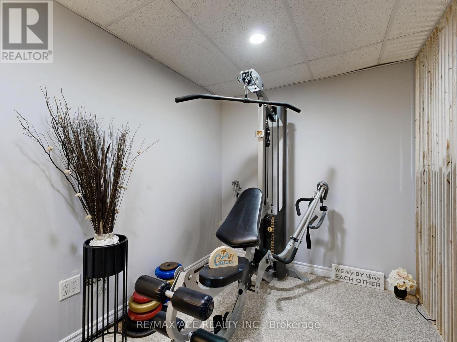 6 Aconley Court, Barrie, Ontario  L4M 7B3 - Photo 37 - S12575124