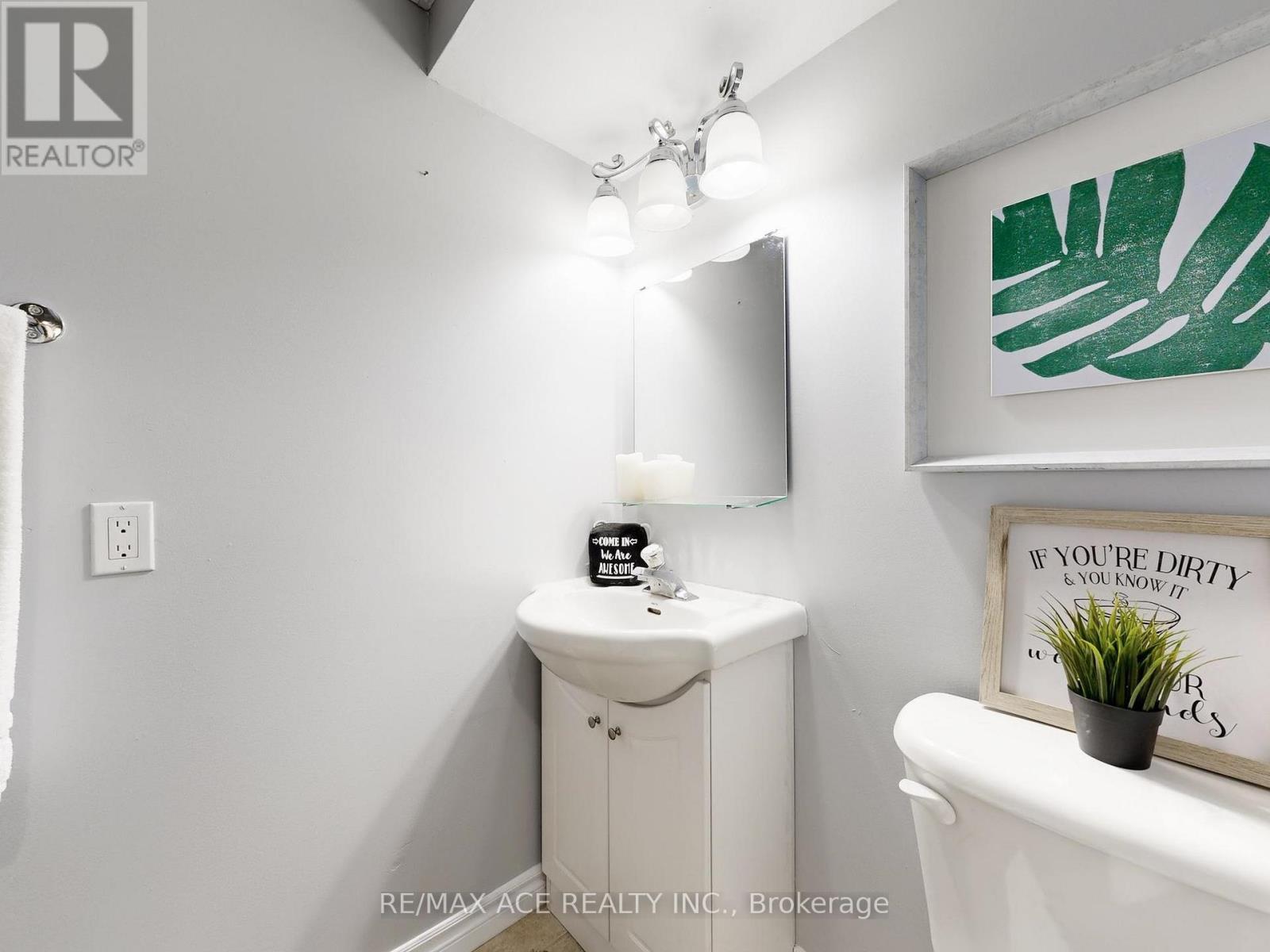 6 Aconley Court, Barrie, Ontario  L4M 7B3 - Photo 38 - S12575124