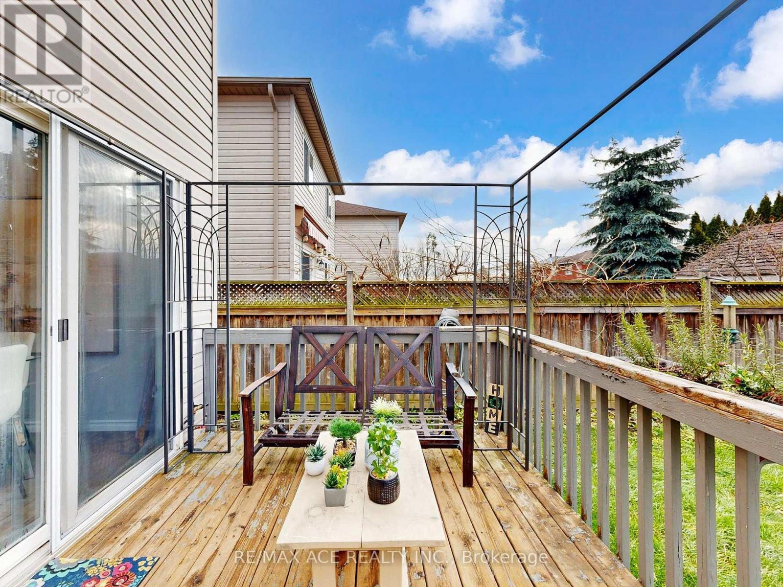 6 Aconley Court, Barrie, Ontario  L4M 7B3 - Photo 49 - S12575124