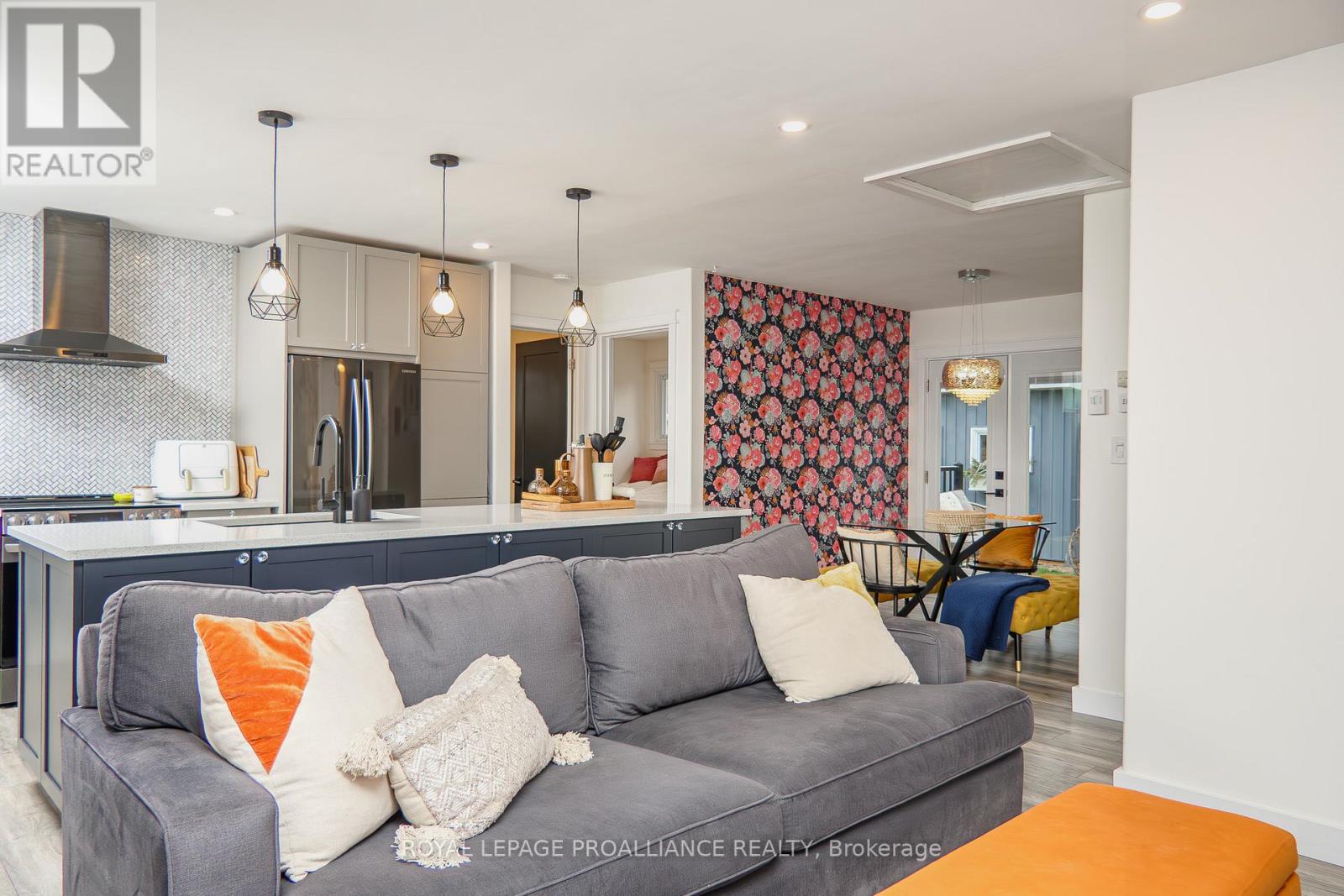 37 Leopold Street, Quinte West, Ontario  K8V 2K1 - Photo 20 - X12573222