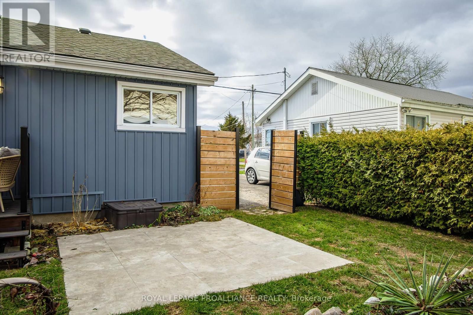 37 Leopold Street, Quinte West, Ontario  K8V 2K1 - Photo 40 - X12573222