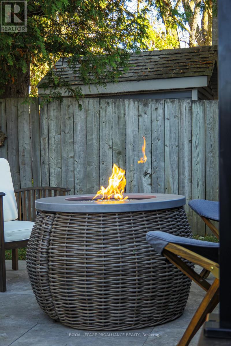 37 Leopold Street, Quinte West, Ontario  K8V 2K1 - Photo 39 - X12573222