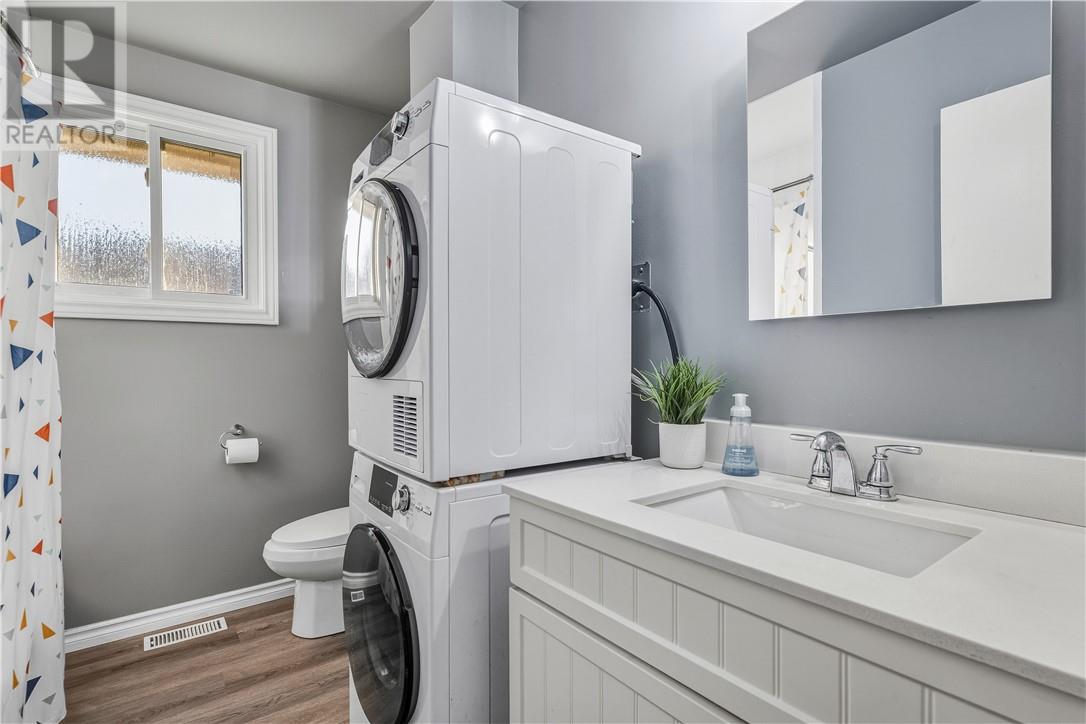 926 Sunnybrae Avenue, Greater Sudbury, Ontario  P3A 2X4 - Photo 13 - 2125770