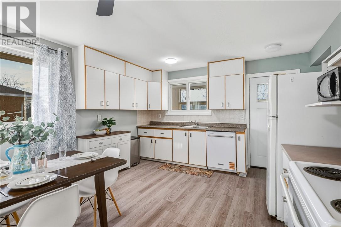 926 Sunnybrae Avenue, Greater Sudbury, Ontario  P3A 2X4 - Photo 3 - 2125770