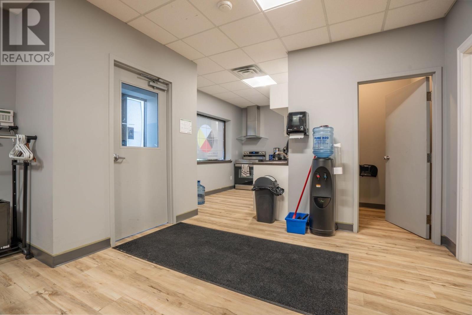 40 White Oak Dr, Sault Ste. Marie, Ontario  P6B 4J8 - Photo 4 - SM253346