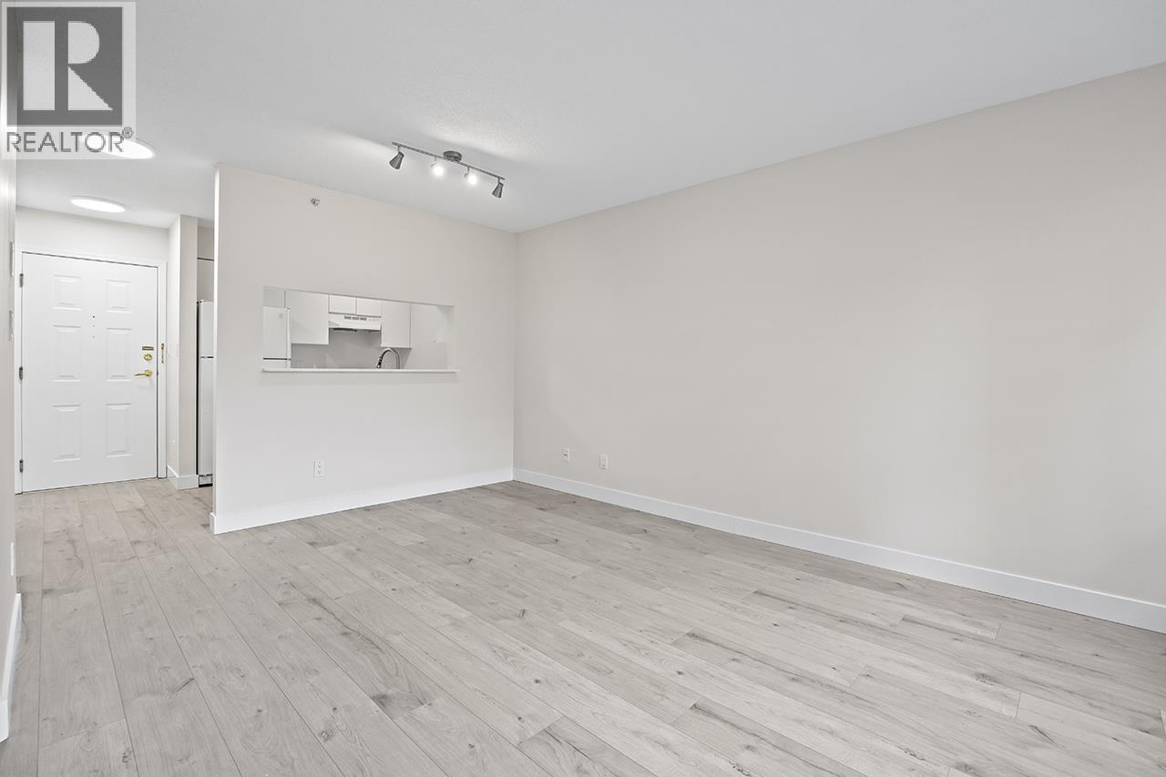 311 3489 Ascot Place, Vancouver, British Columbia  V5R 6B6 - Photo 2 - R3069594